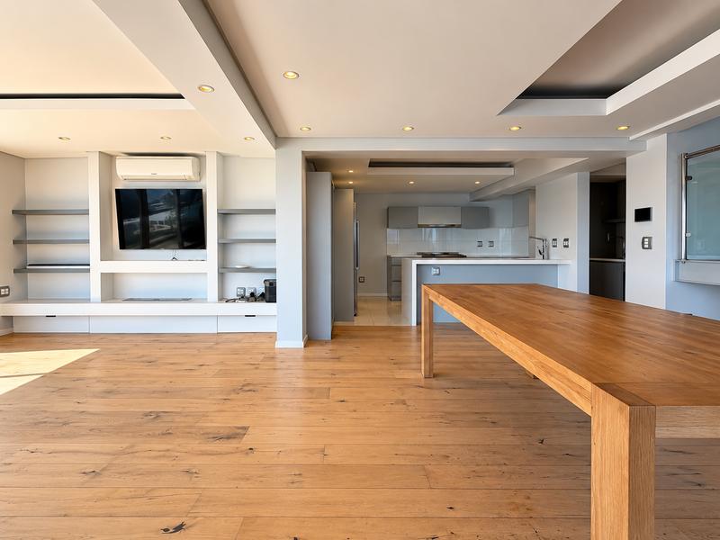 3 Bedroom Property for Sale in Sea Point Western Cape